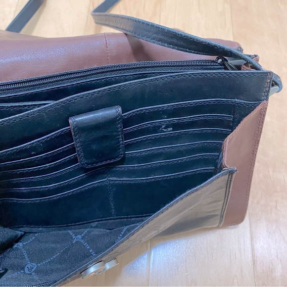 Leather Crossbody Handbag / Organizer by Derek Alexander in black & brown. - Picture 5 of 6